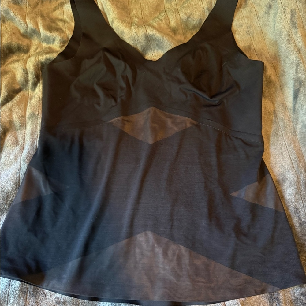 Honeylove Charcoal V-Neck Apparel